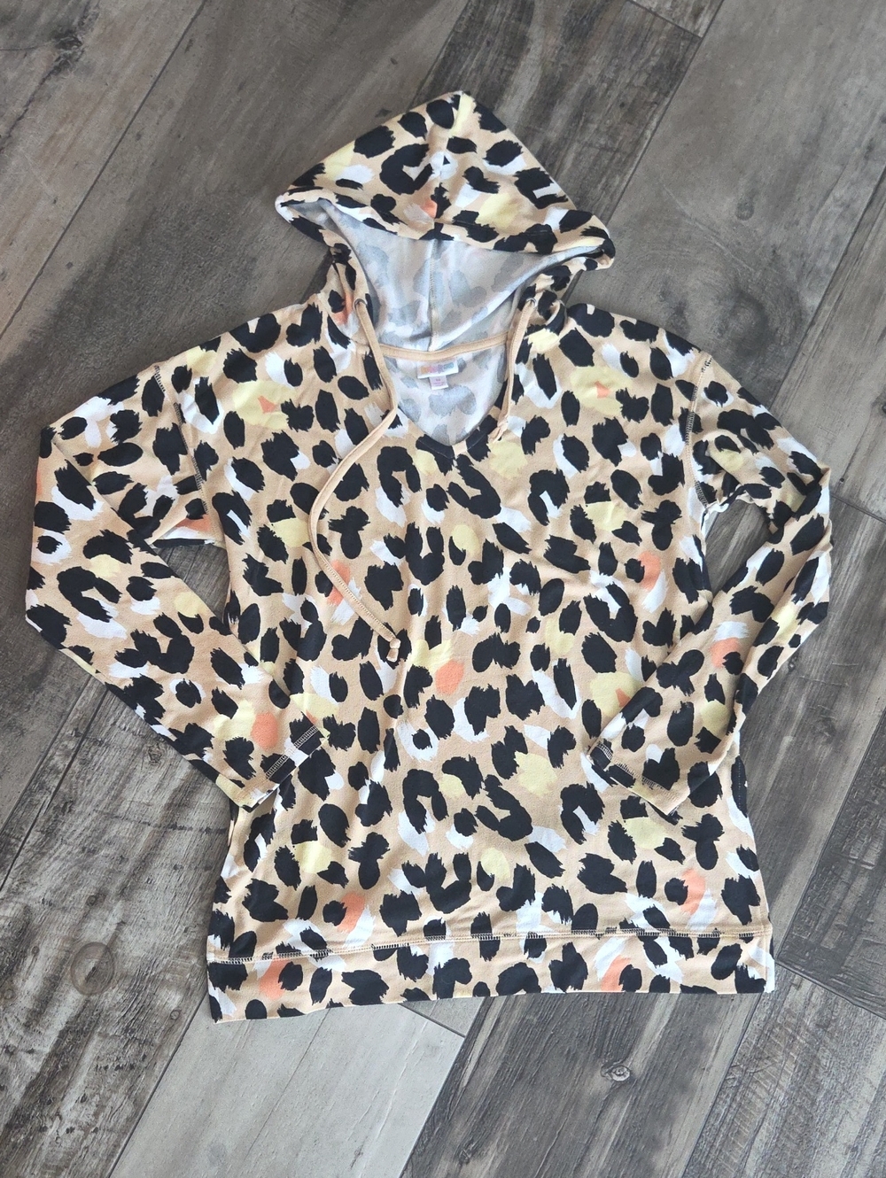 Luluroe Leopard Print Hooded Pullover in Beige, Black & Cream Medium